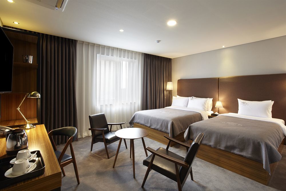 Cinema House Hotel In Busan Exteriör bild